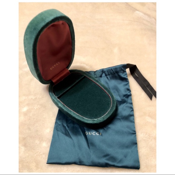 gucci jewelry case